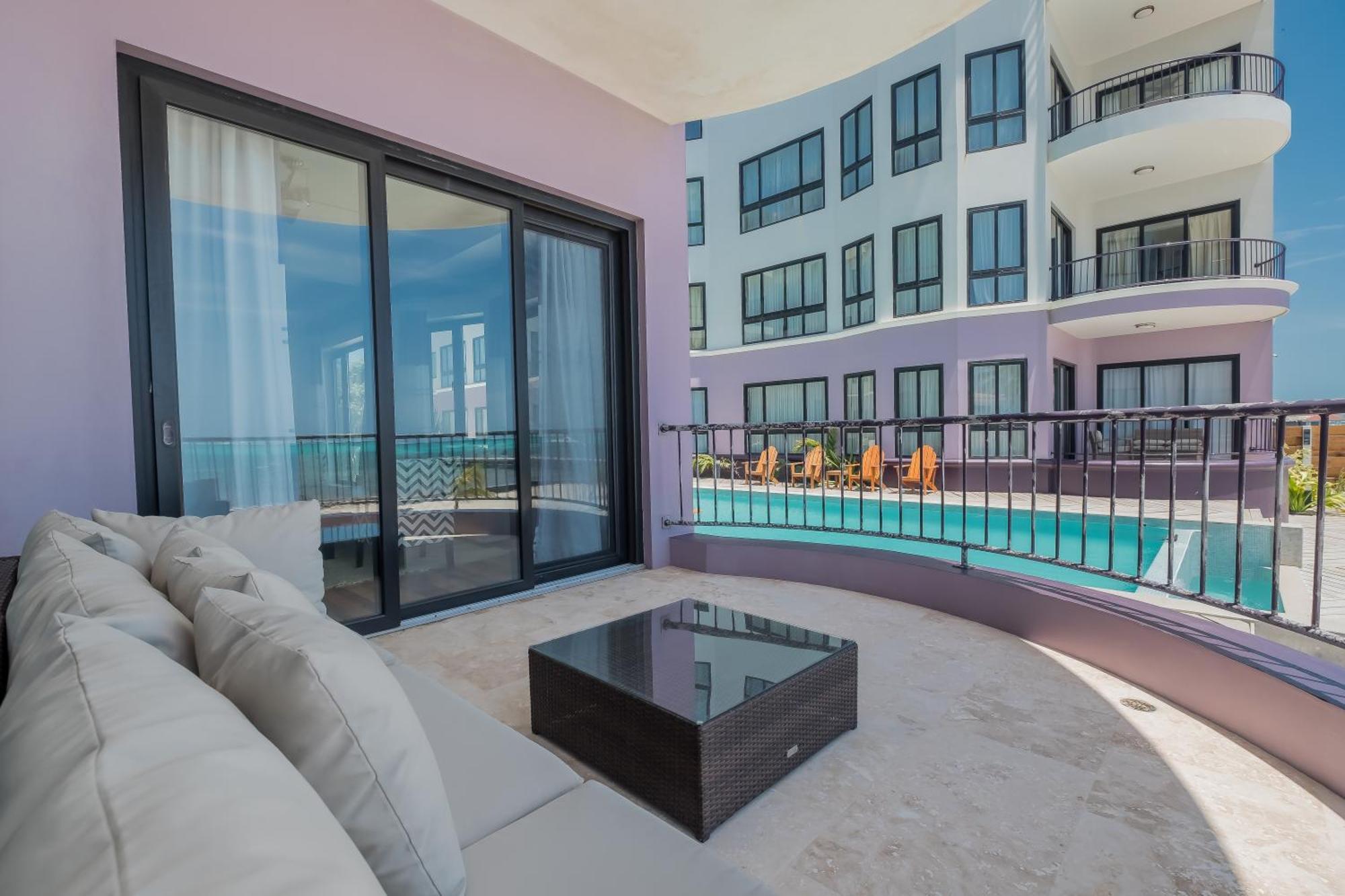 Diamante Beachfront Suites San Pedro  Eksteriør bilde