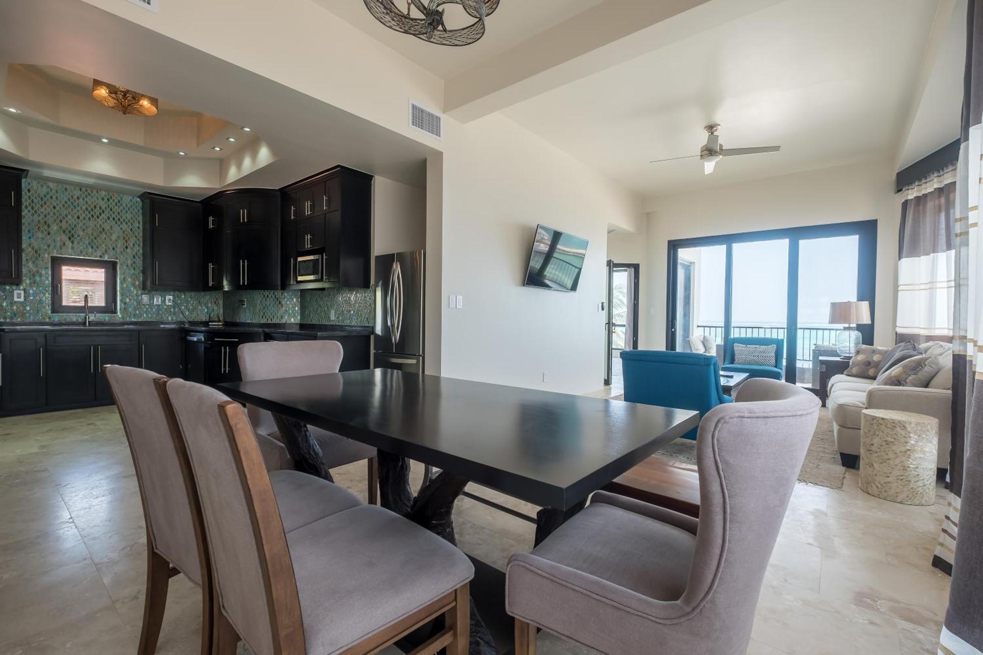 Diamante Beachfront Suites San Pedro  Eksteriør bilde