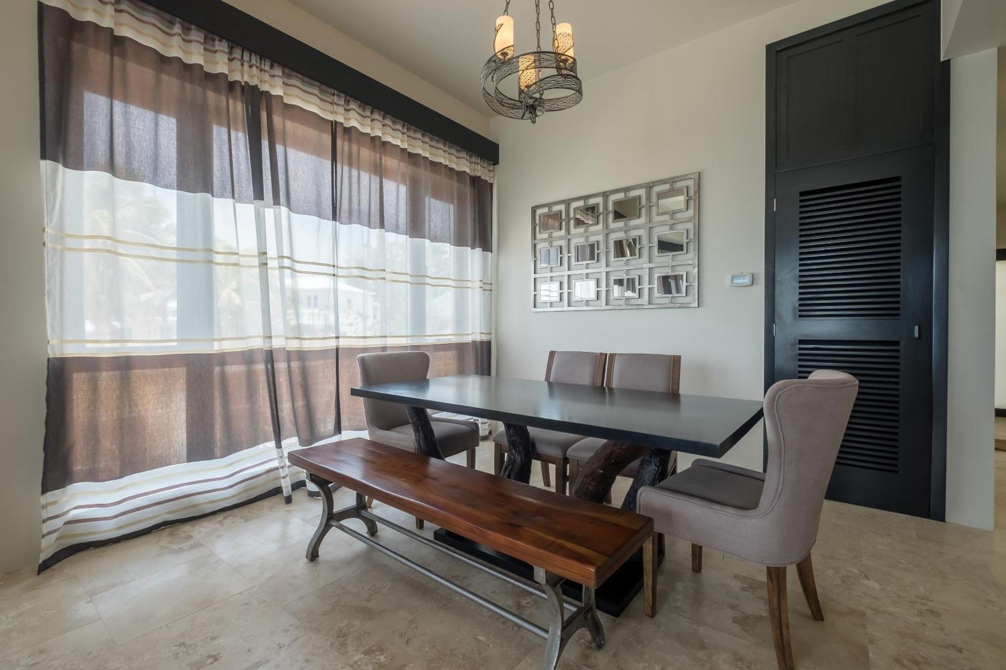 Diamante Beachfront Suites San Pedro  Eksteriør bilde