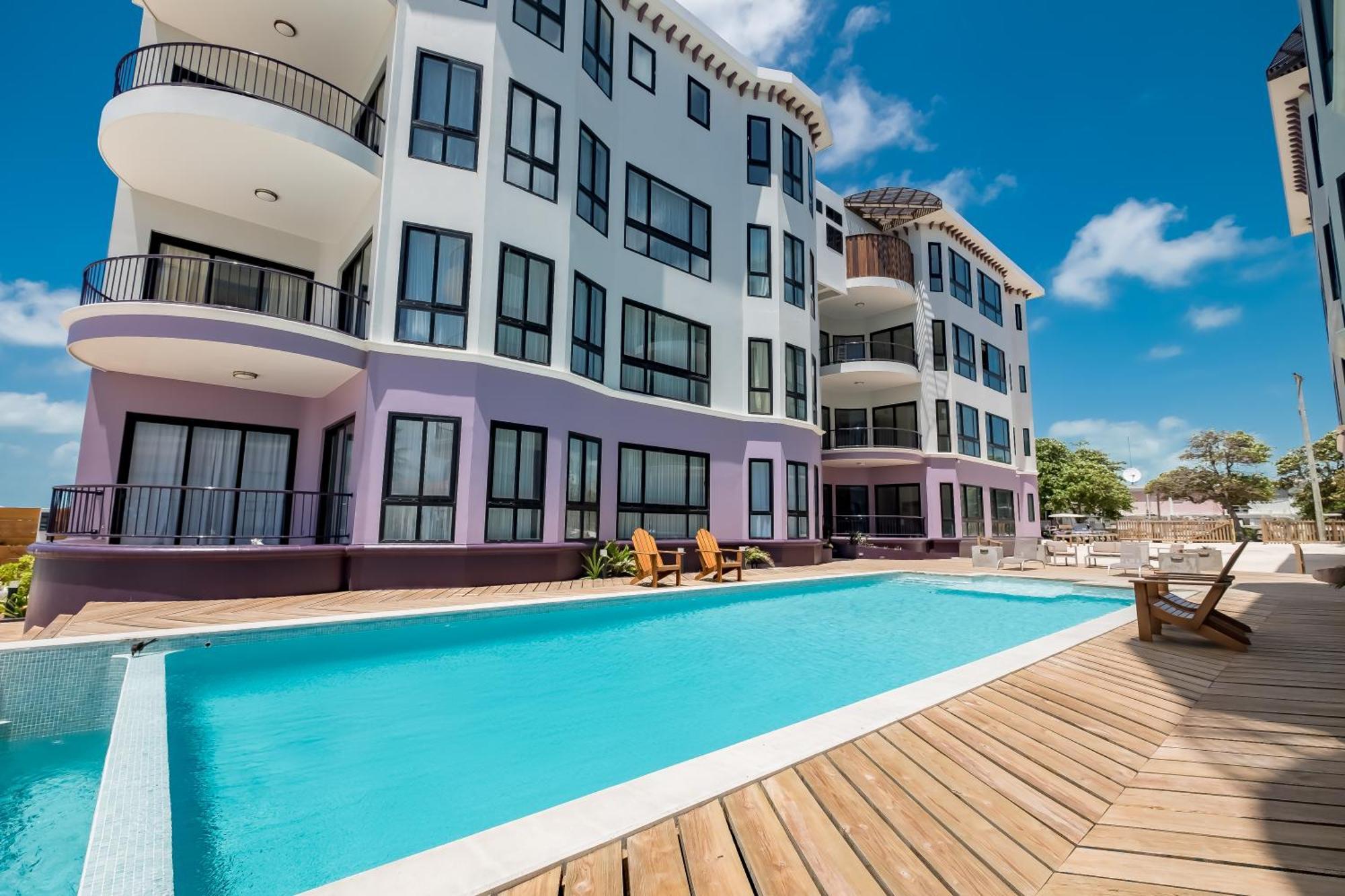 Diamante Beachfront Suites San Pedro  Eksteriør bilde