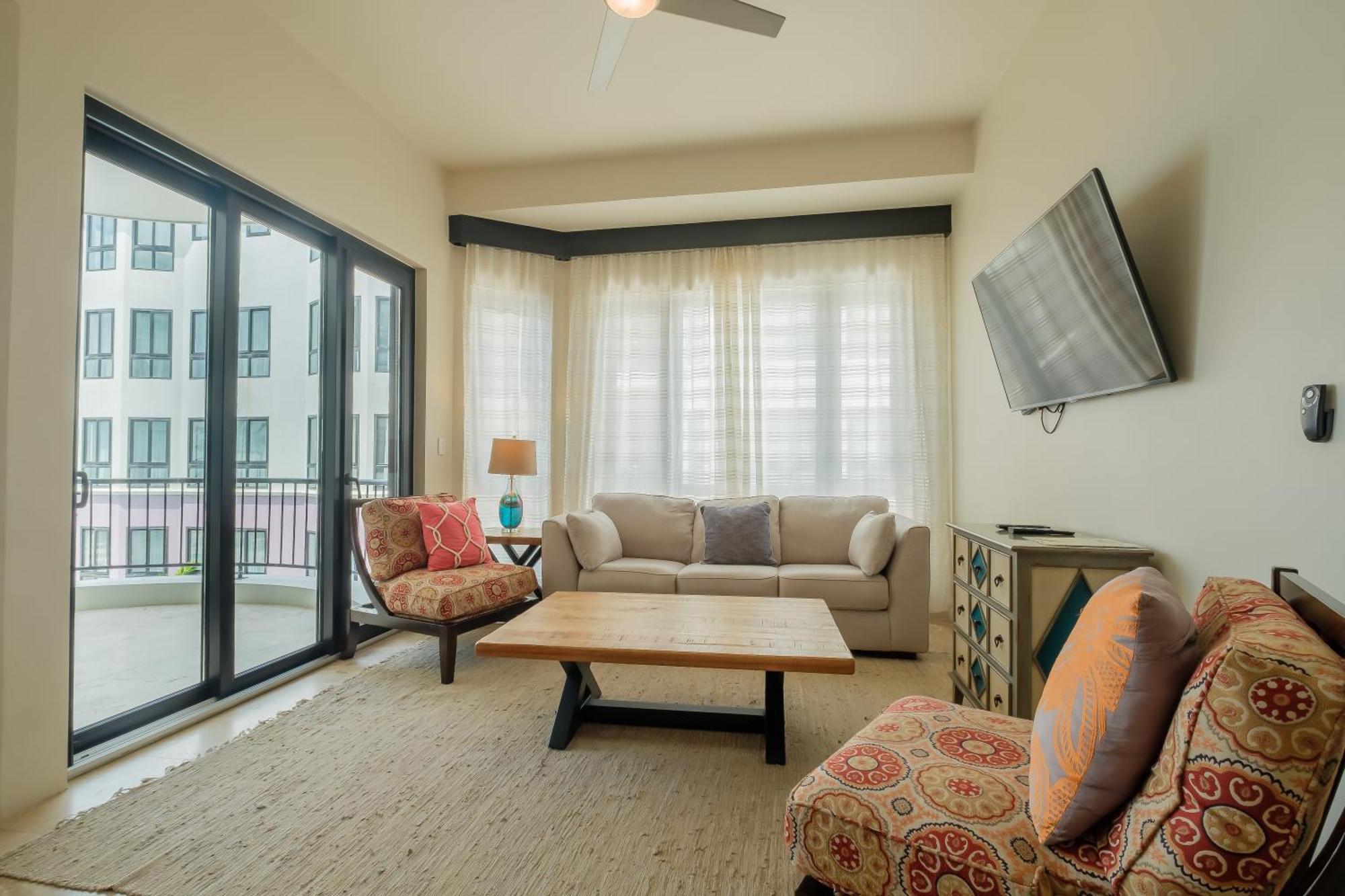 Diamante Beachfront Suites San Pedro  Eksteriør bilde
